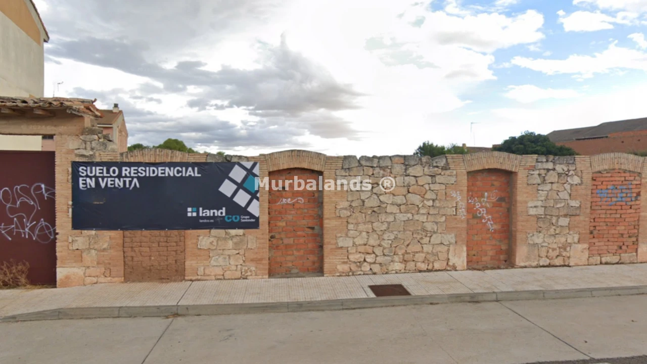 Foto de un terreno o una obra parada para mostrar en el detalle del inmueble