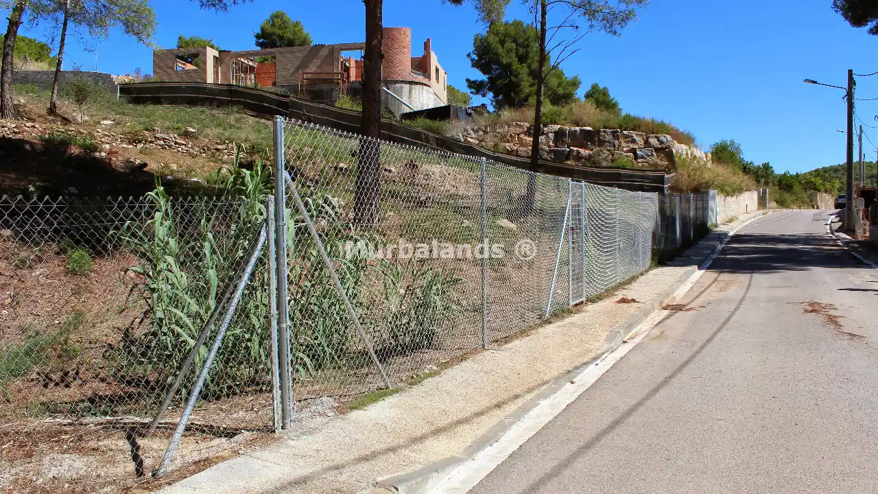 Foto de un terreno o una obra parada para mostrar en el detalle del inmueble