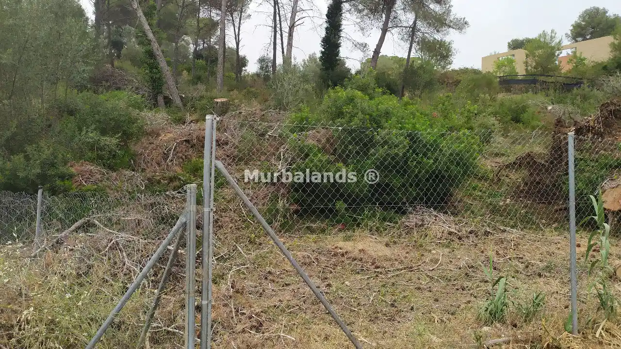 Foto de un terreno o una obra parada para mostrar en el detalle del inmueble