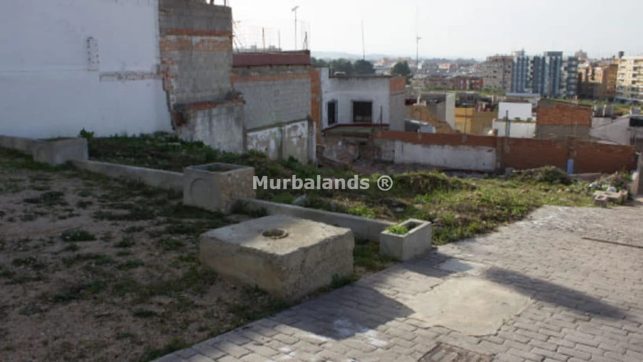 Foto de un terreno o una obra parada para mostrar en el detalle del inmueble