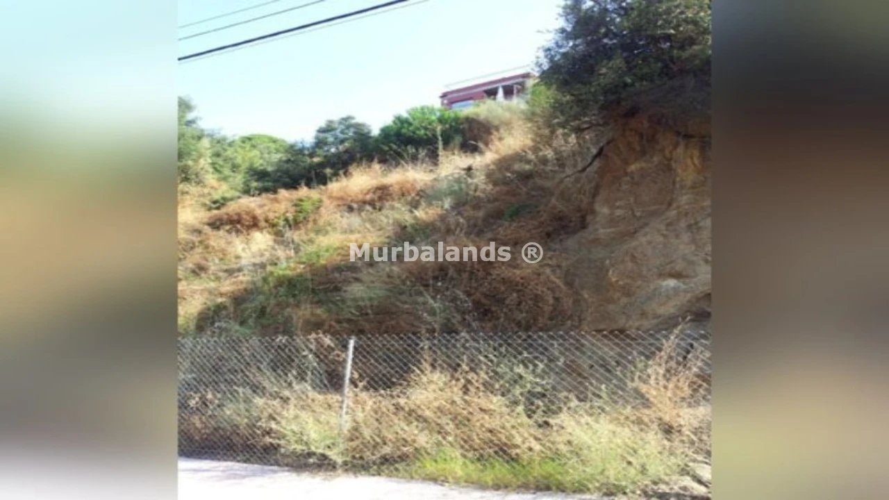Foto de un terreno o una obra parada para mostrar en el detalle del inmueble