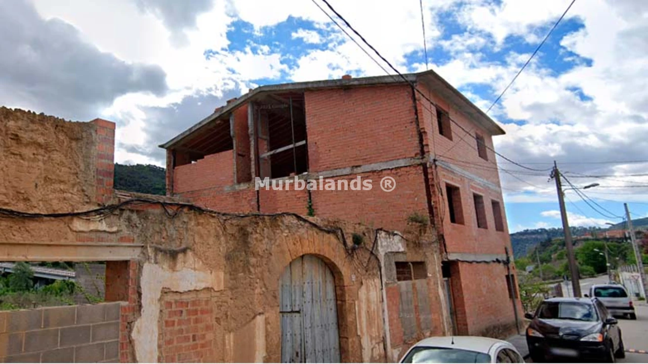 Foto de un terreno o una obra parada para mostrar en el detalle del inmueble