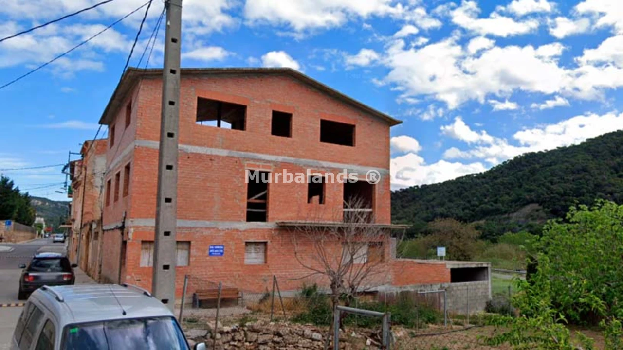 Foto de un terreno o una obra parada para mostrar en el detalle del inmueble