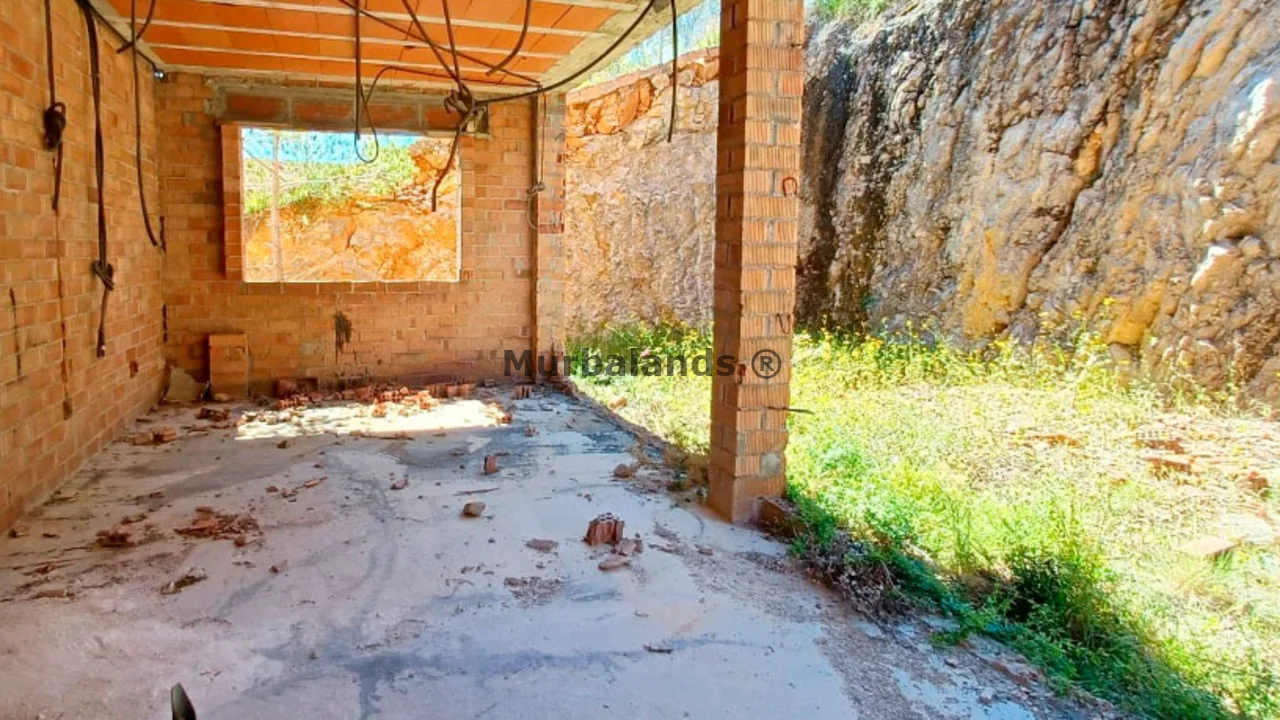 Foto de un terreno o una obra parada para mostrar en el detalle del inmueble