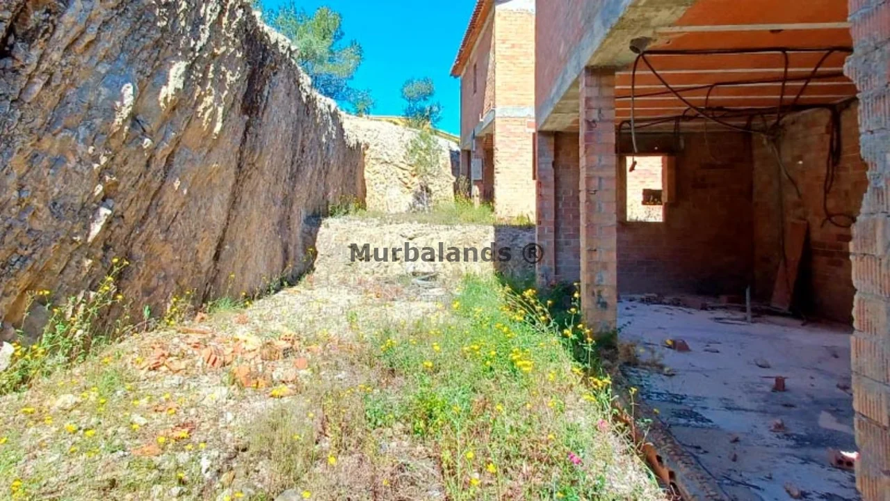Foto de un terreno o una obra parada para mostrar en el detalle del inmueble