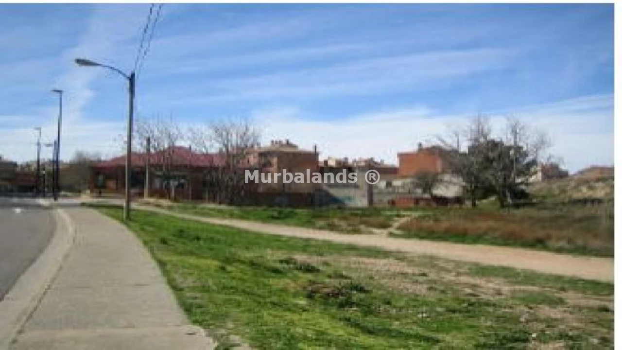Foto de un terreno o una obra parada para mostrar en el detalle del inmueble