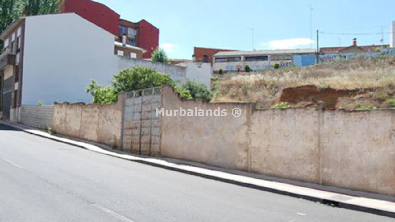 Terreno destacado