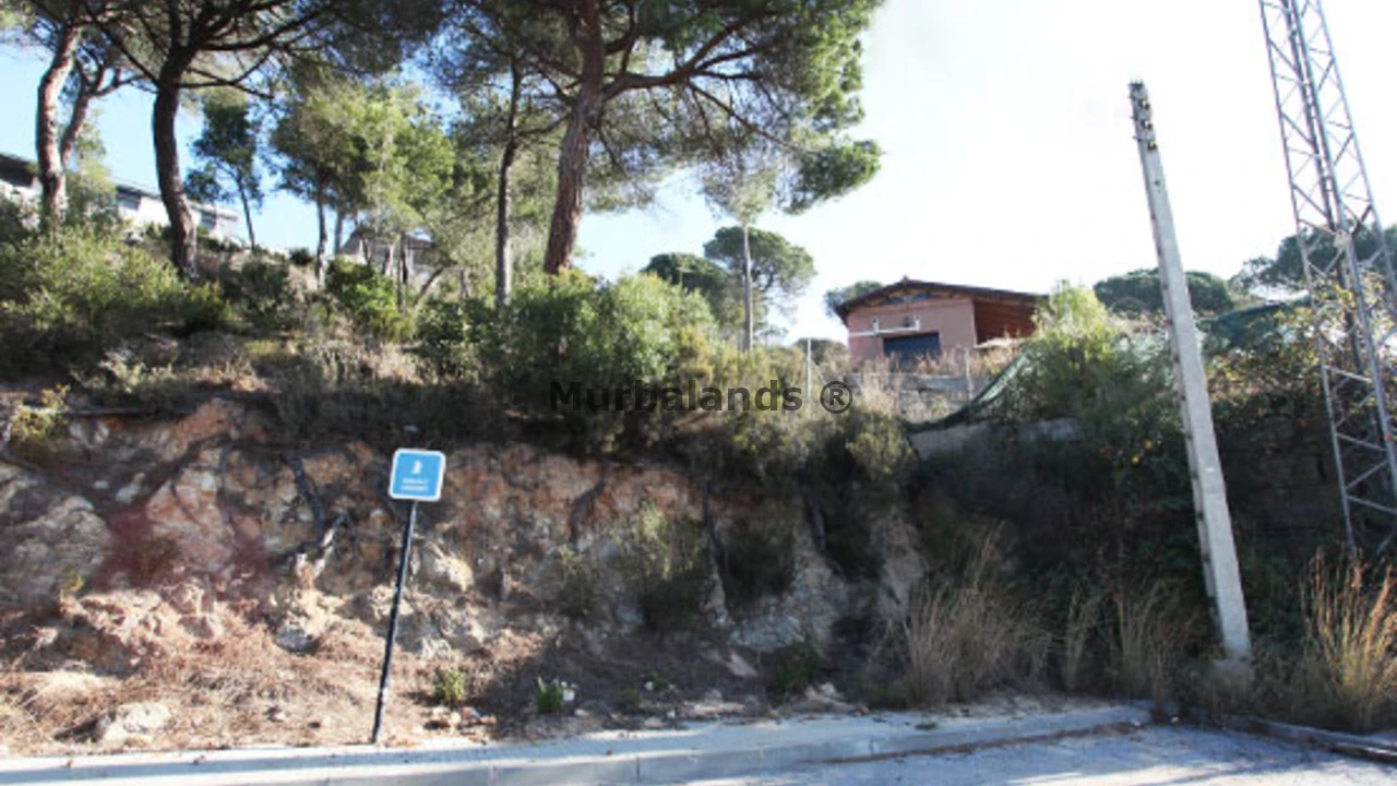 Foto de un terreno o una obra parada para mostrar en el detalle del inmueble
