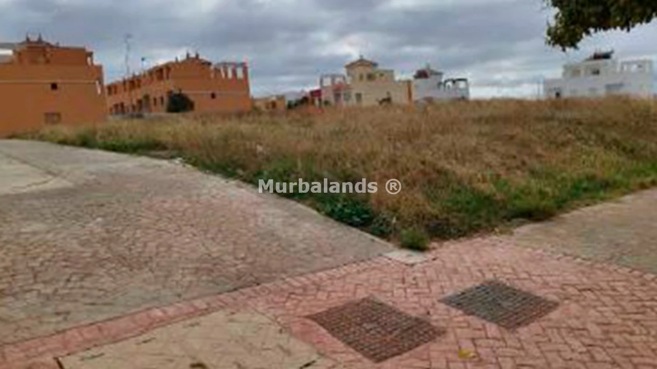 Foto de un terreno o una obra parada para mostrar en el detalle del inmueble