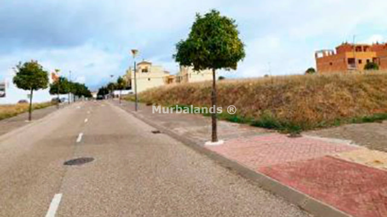Foto de un terreno o una obra parada para mostrar en el detalle del inmueble