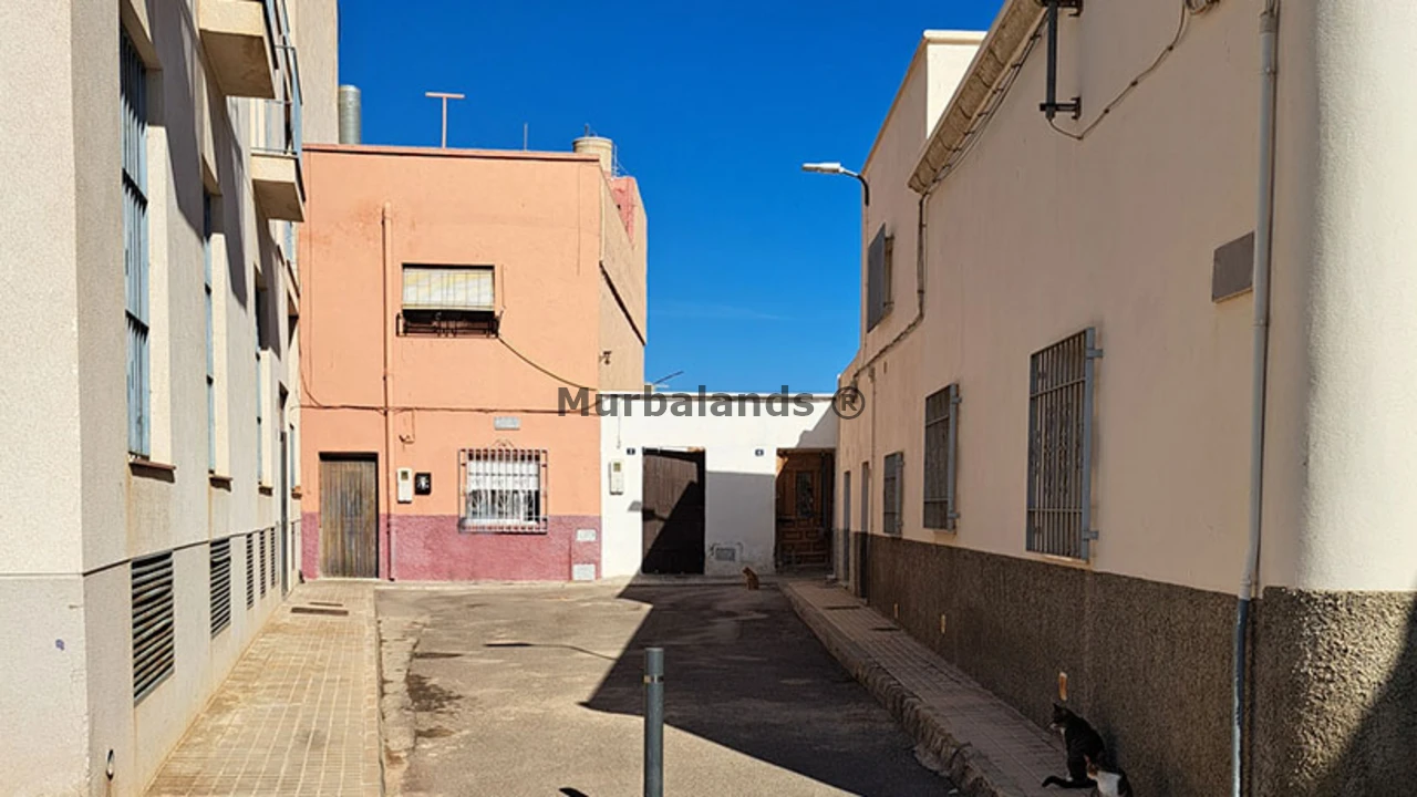 Foto de un terreno o una obra parada para mostrar en el detalle del inmueble