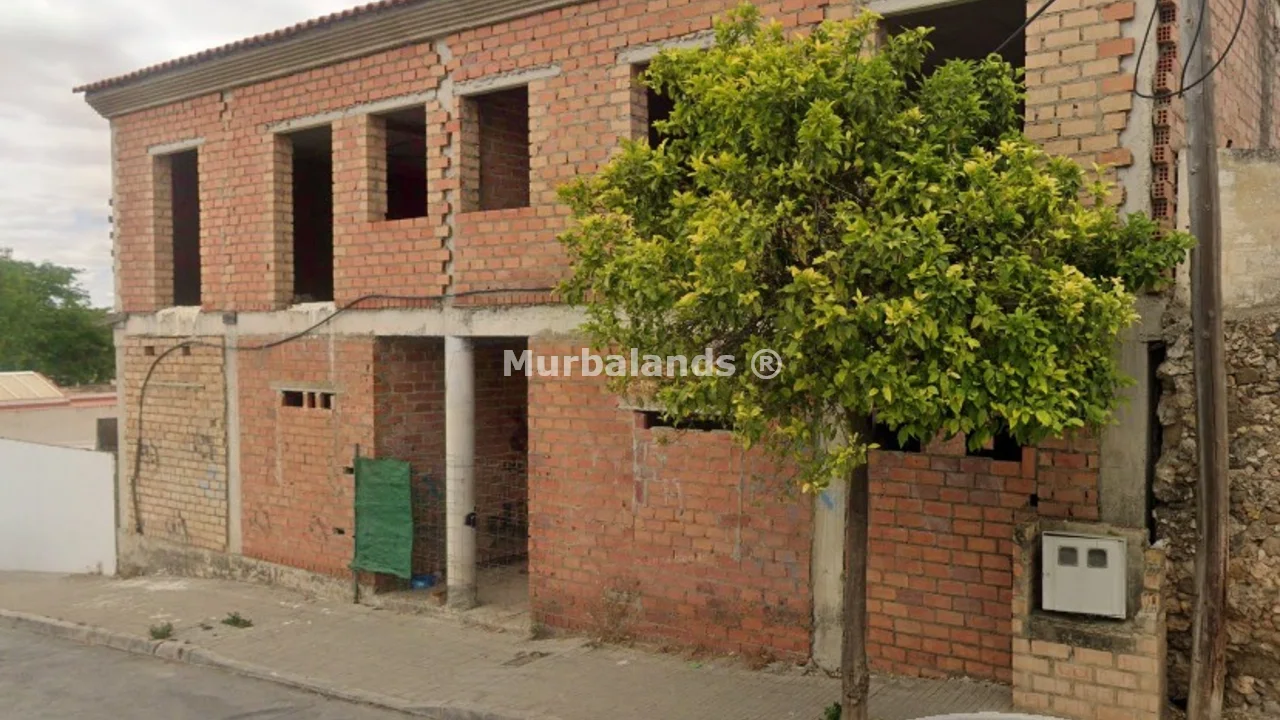 Foto de un terreno o una obra parada para mostrar en el detalle del inmueble