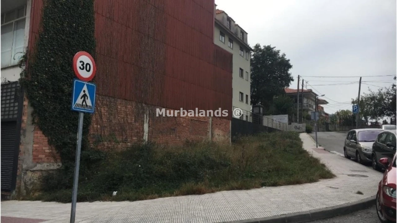 Foto de un terreno o una obra parada para mostrar en el detalle del inmueble