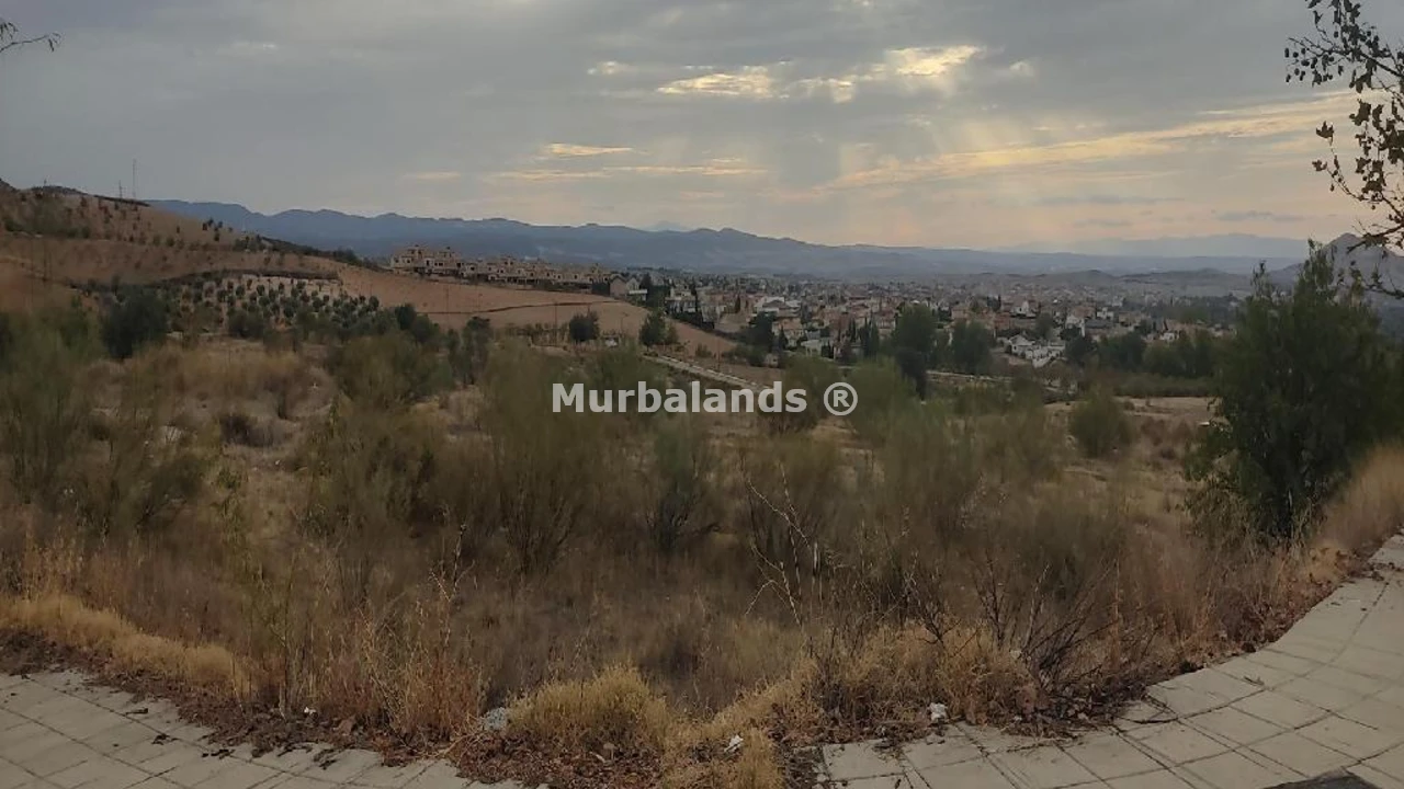 Foto de un terreno o una obra parada para mostrar en el detalle del inmueble