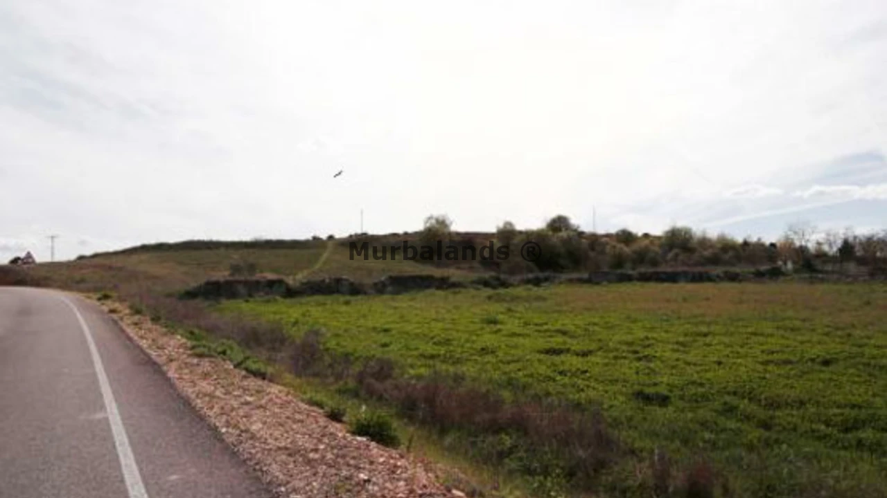 Foto de un terreno o una obra parada para mostrar en el detalle del inmueble