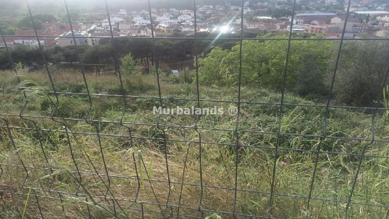 Foto de un terreno o una obra parada para mostrar en el detalle del inmueble