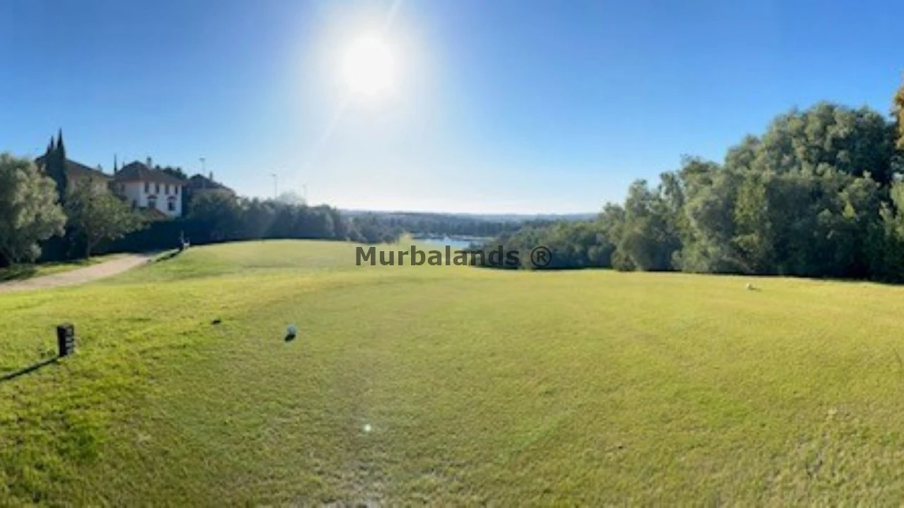 Foto de un terreno o una obra parada para mostrar en el detalle del inmueble