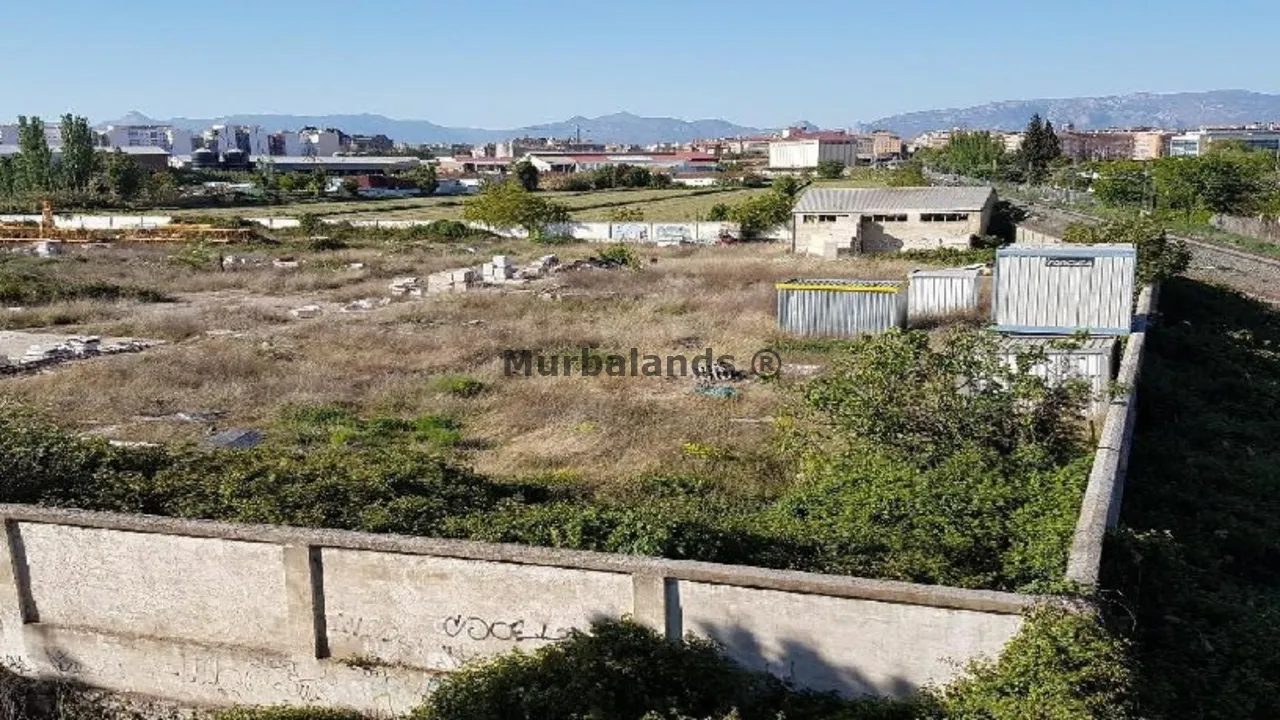 Foto de un terreno o una obra parada para mostrar en el detalle del inmueble