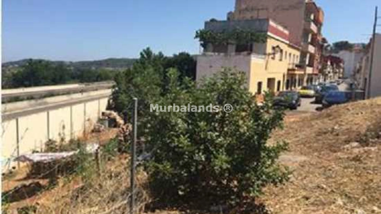 Foto de un terreno o una obra parada para mostrar en el detalle del inmueble