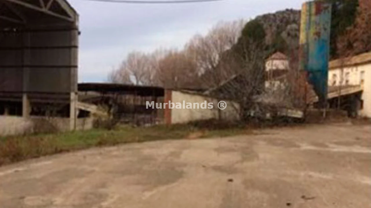 Foto de un terreno o una obra parada para mostrar en el detalle del inmueble
