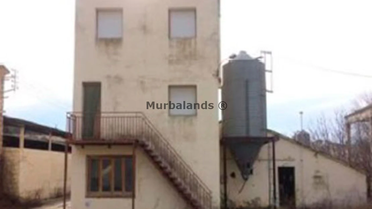 Foto de un terreno o una obra parada para mostrar en el detalle del inmueble