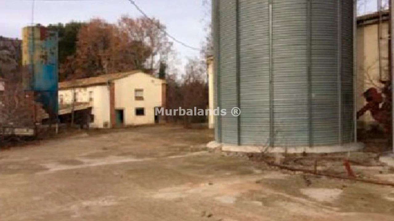 Foto de un terreno o una obra parada para mostrar en el detalle del inmueble