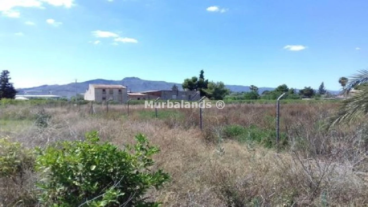 Foto de un terreno o una obra parada para mostrar en el detalle del inmueble