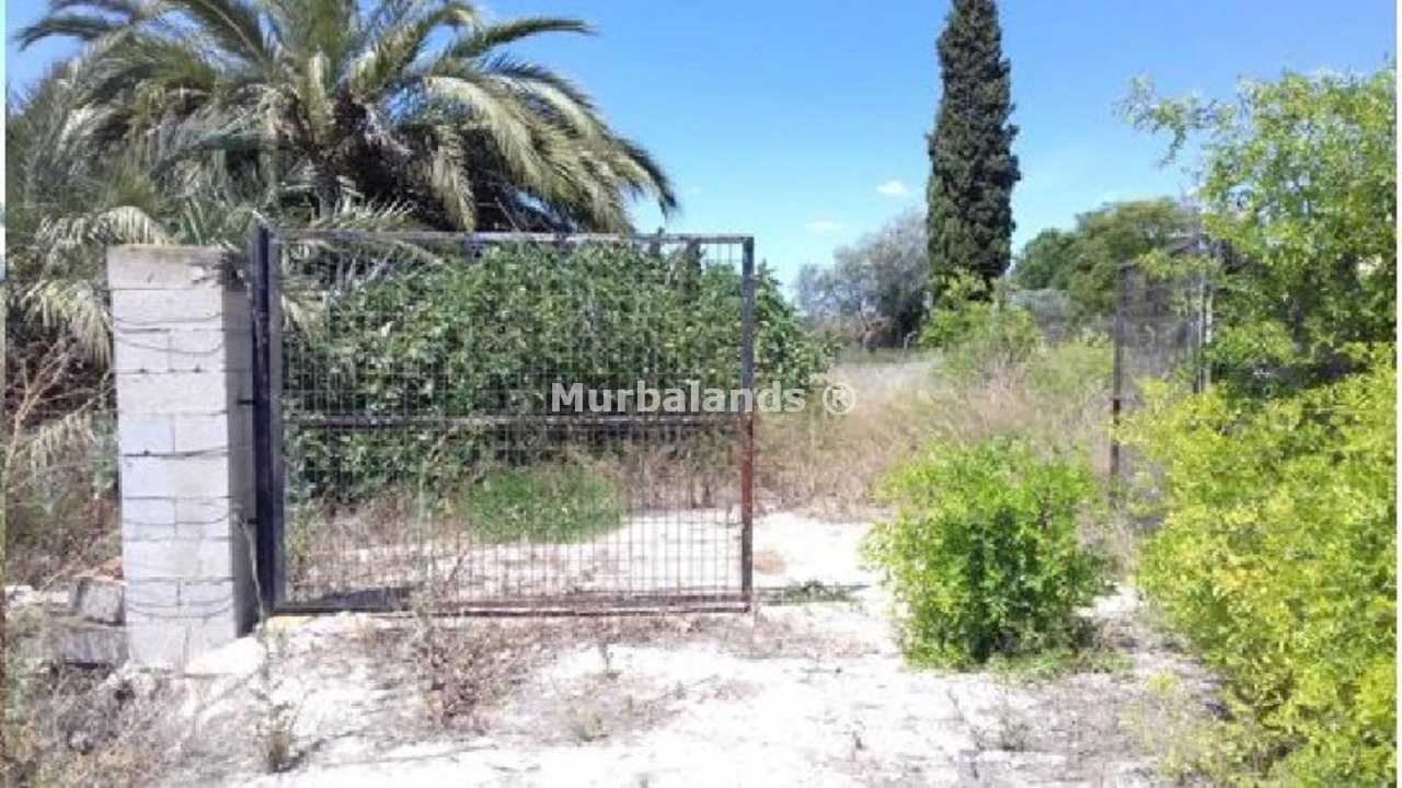Foto de un terreno o una obra parada para mostrar en el detalle del inmueble