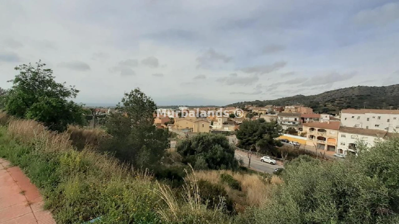 Foto de un terreno o una obra parada para mostrar en el detalle del inmueble