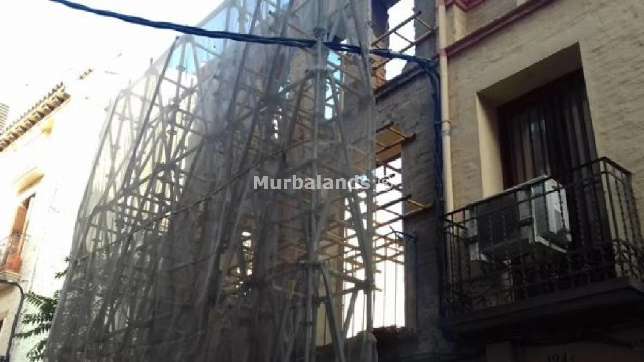 Foto de un terreno o una obra parada para mostrar en el detalle del inmueble