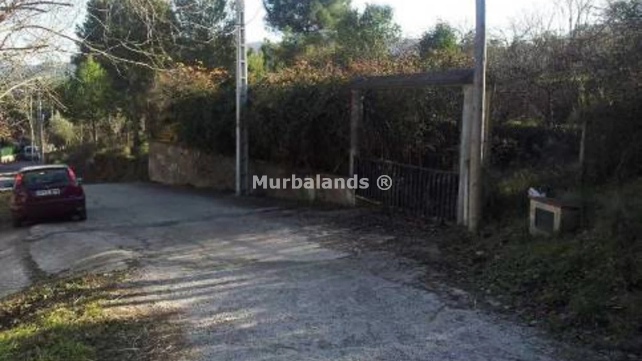 Foto de un terreno o una obra parada para mostrar en el detalle del inmueble