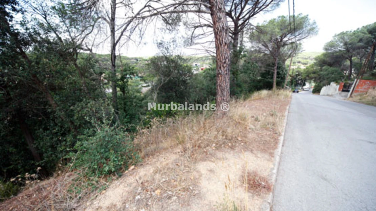 Foto de un terreno o una obra parada para mostrar en el detalle del inmueble