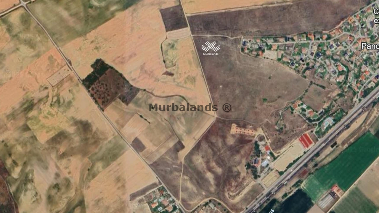Foto de un terreno o una obra parada para mostrar en el detalle del inmueble