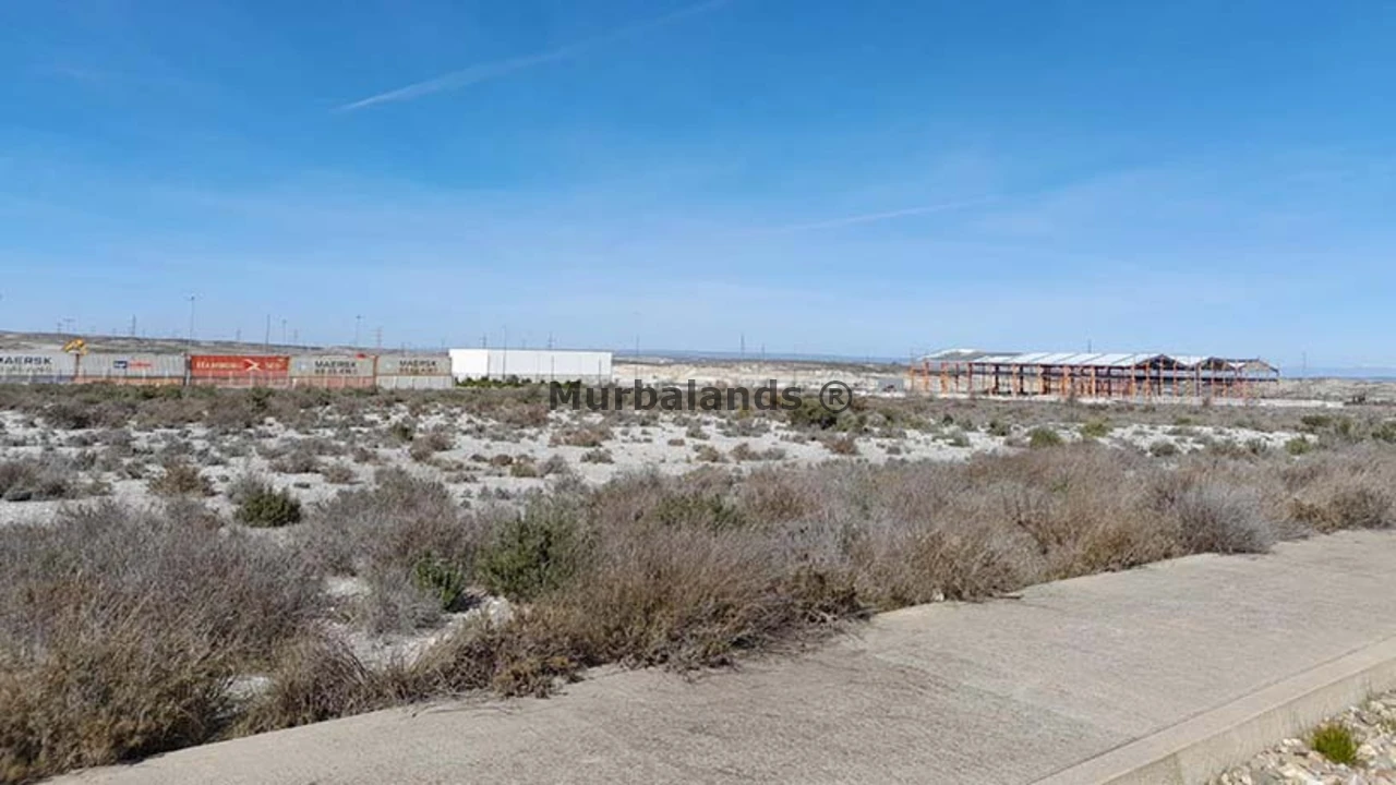 Foto de un terreno o una obra parada para mostrar en el detalle del inmueble