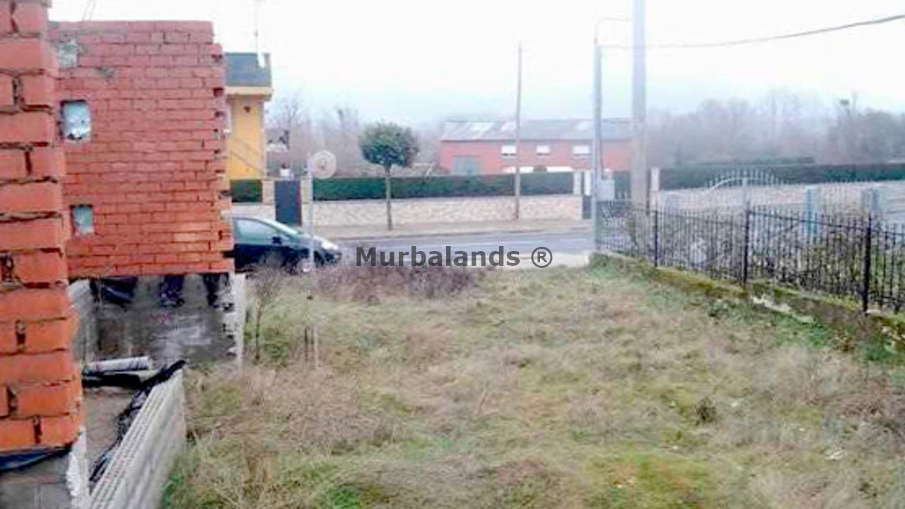 Foto de un terreno o una obra parada para mostrar en el detalle del inmueble