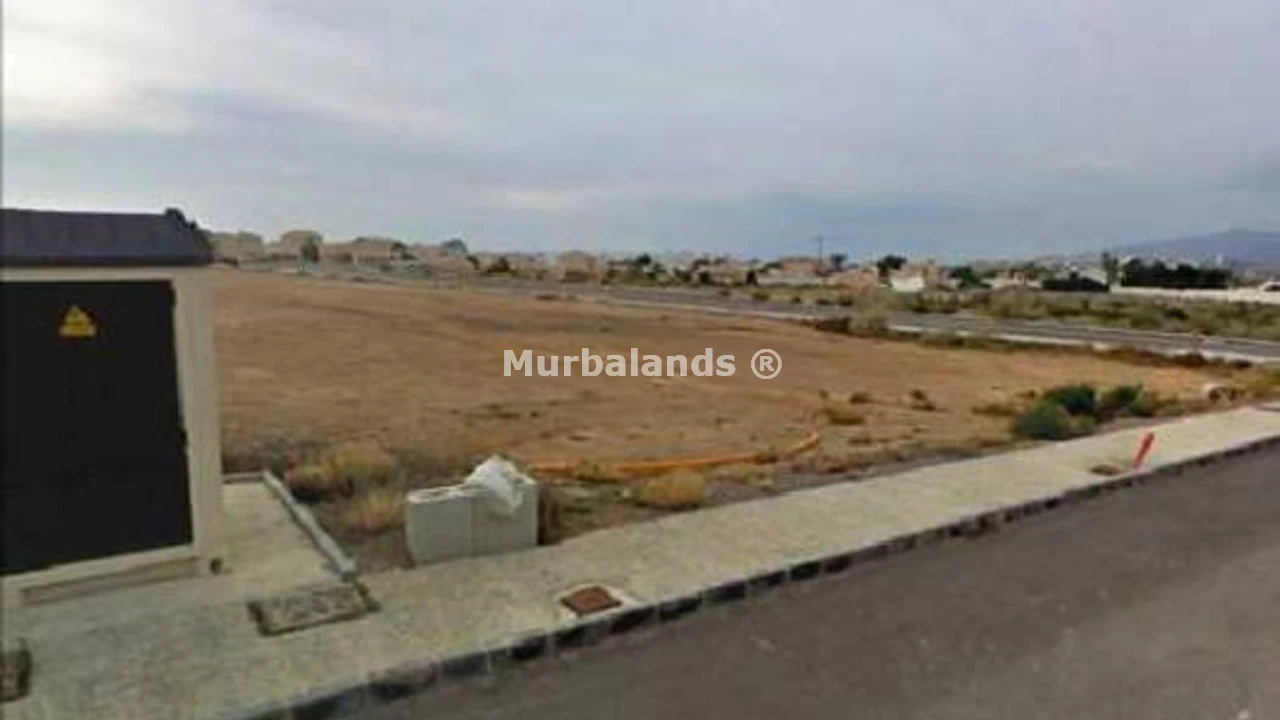 Foto de un terreno o una obra parada para mostrar en el detalle del inmueble