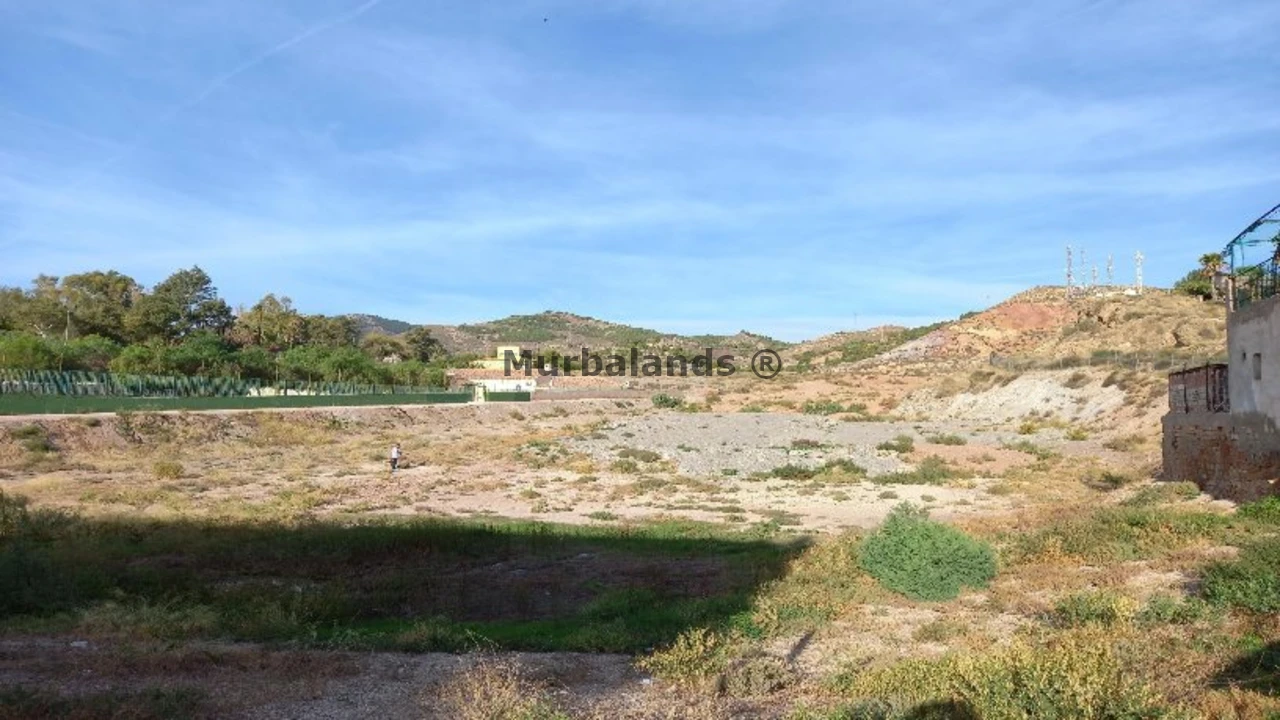 Foto de un terreno o una obra parada para mostrar en el detalle del inmueble