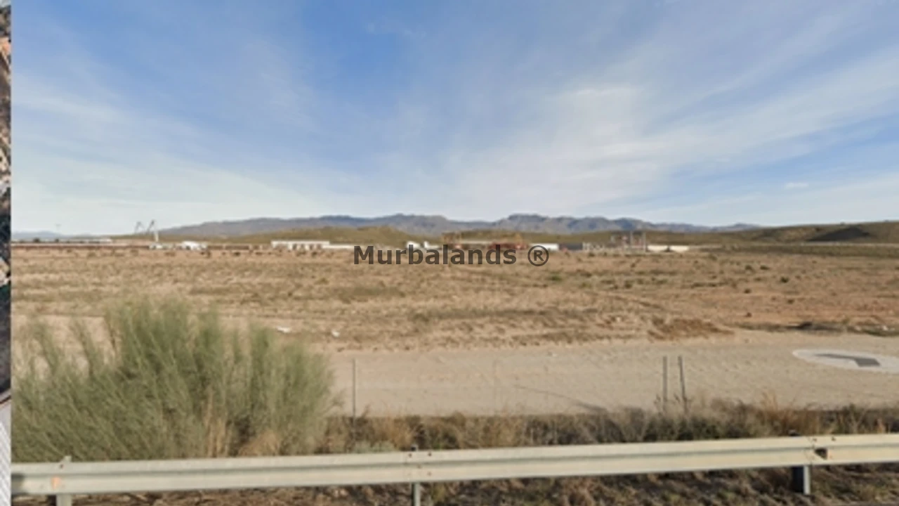 Foto de un terreno o una obra parada para mostrar en el detalle del inmueble