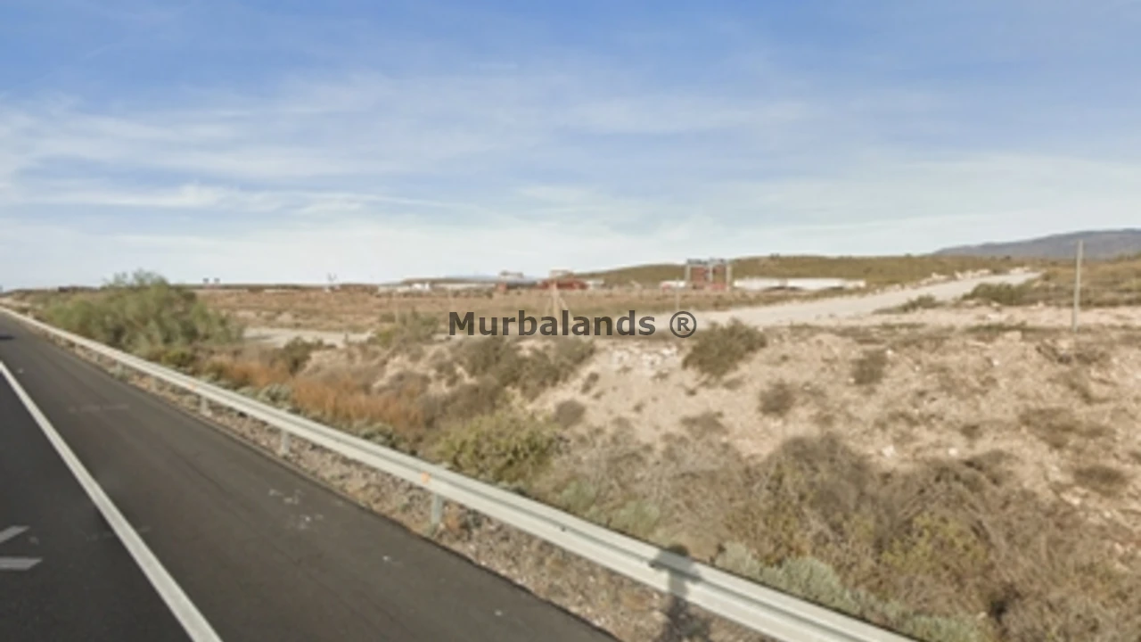 Foto de un terreno o una obra parada para mostrar en el detalle del inmueble