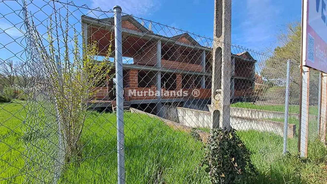 Foto de un terreno o una obra parada para mostrar en el detalle del inmueble