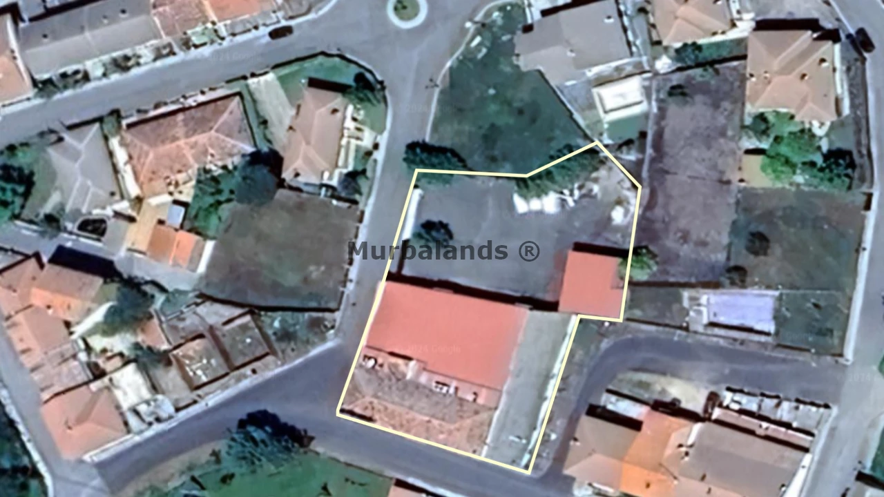 Foto de un terreno o una obra parada para mostrar en el detalle del inmueble