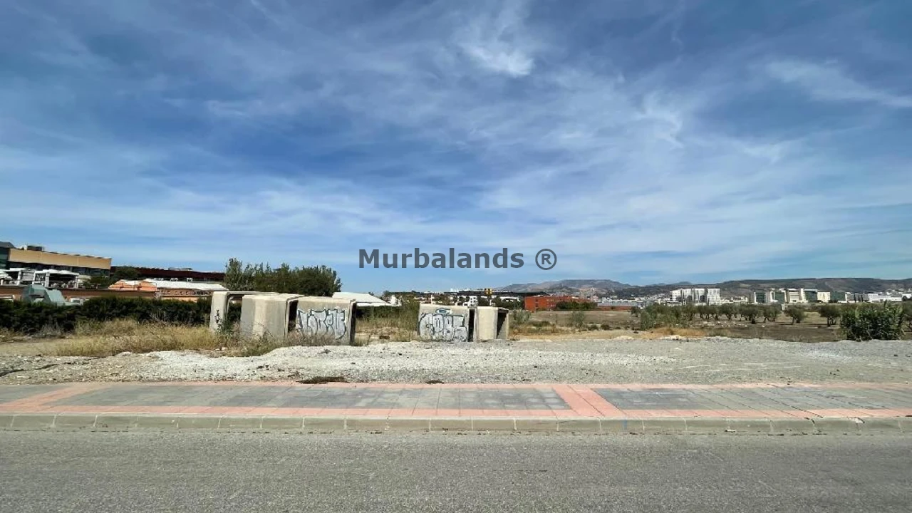 Foto de un terreno o una obra parada para mostrar en el detalle del inmueble