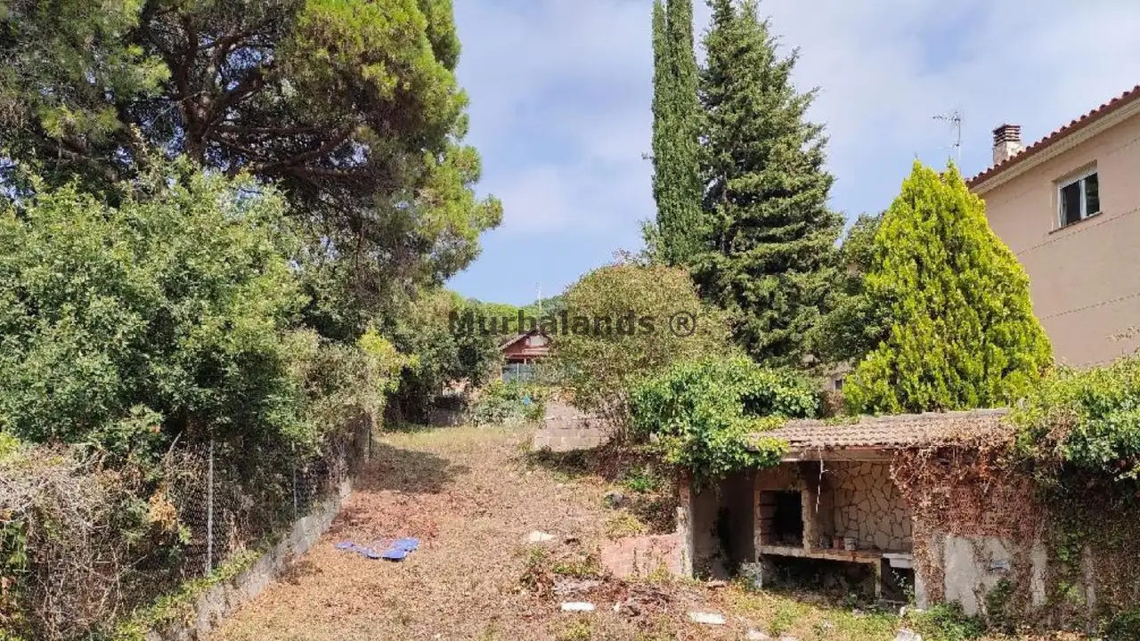 Foto de un terreno o una obra parada para mostrar en el detalle del inmueble