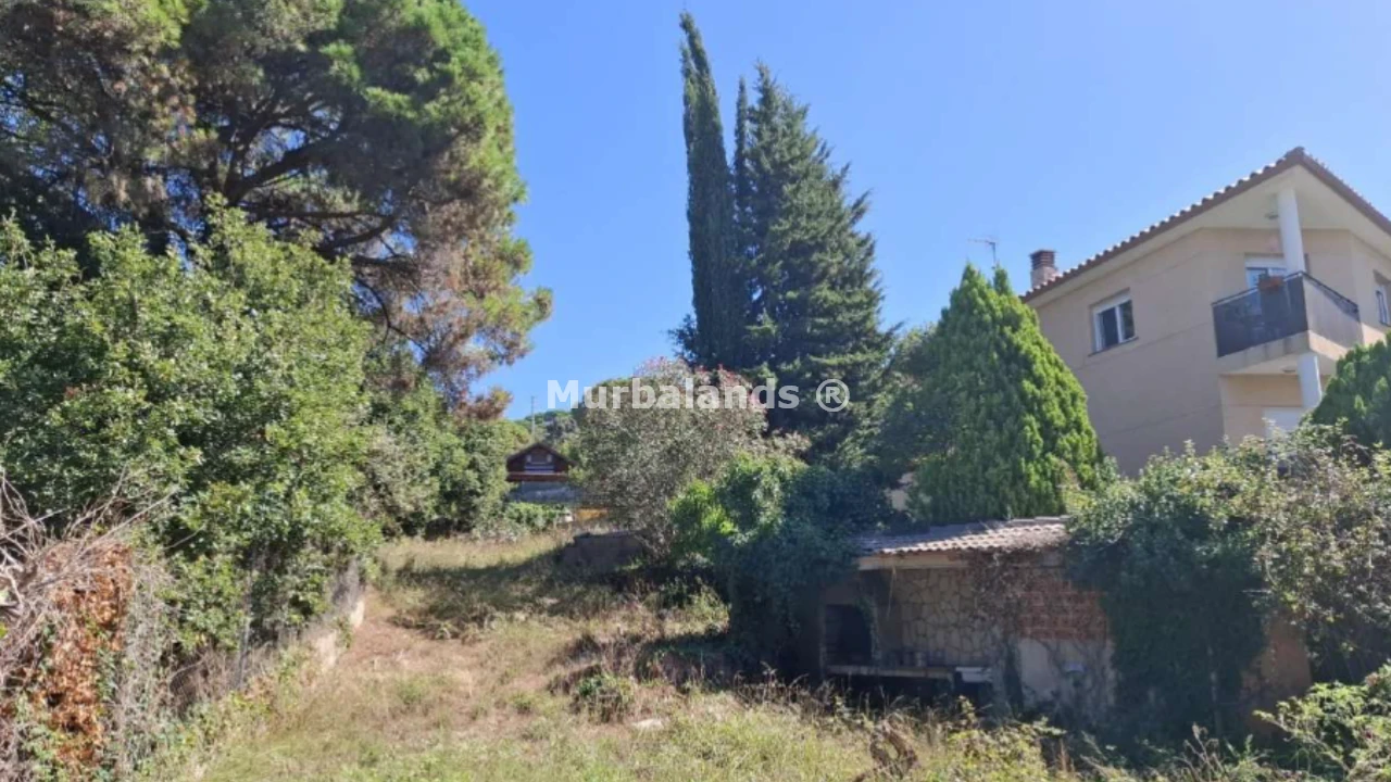 Foto de un terreno o una obra parada para mostrar en el detalle del inmueble