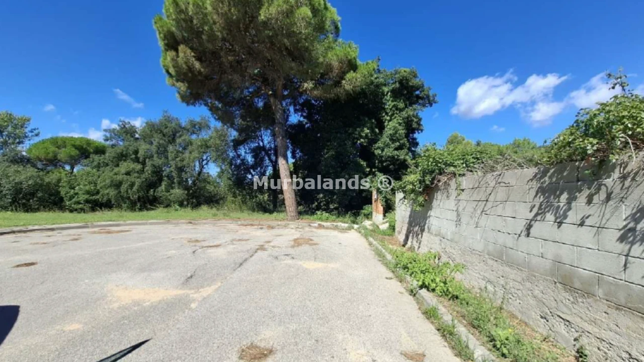 Foto de un terreno o una obra parada para mostrar en el detalle del inmueble