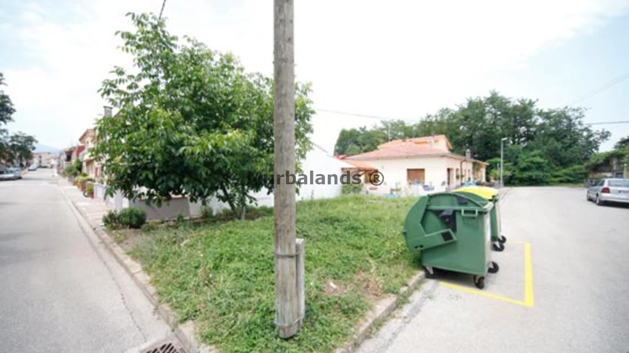 Foto de un terreno o una obra parada para mostrar en el detalle del inmueble