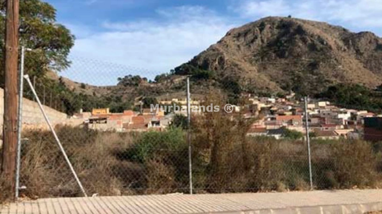 Foto de un terreno o una obra parada para mostrar en el detalle del inmueble