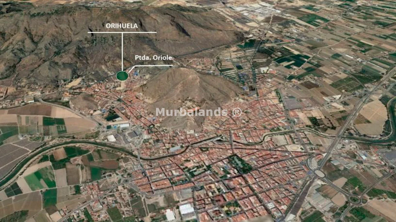 Foto de un terreno o una obra parada para mostrar en el detalle del inmueble
