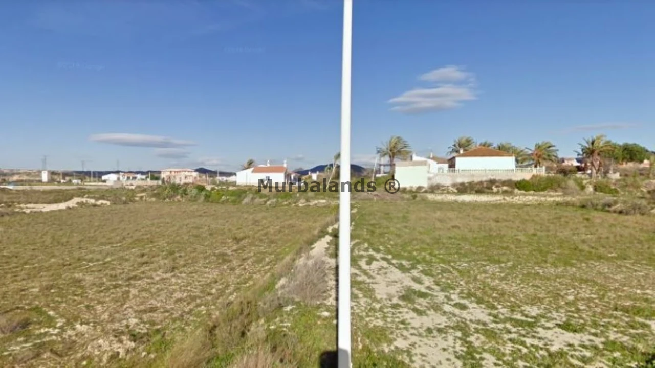 Foto de un terreno o una obra parada para mostrar en el detalle del inmueble