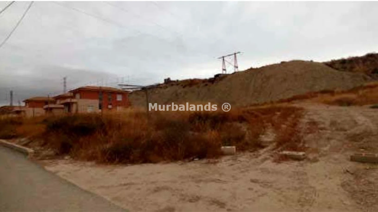 Foto de un terreno o una obra parada para mostrar en el detalle del inmueble